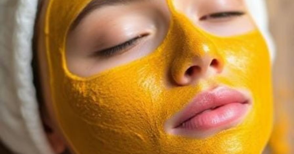 10 Home made Tumeric Face Mask For Glowing Skin